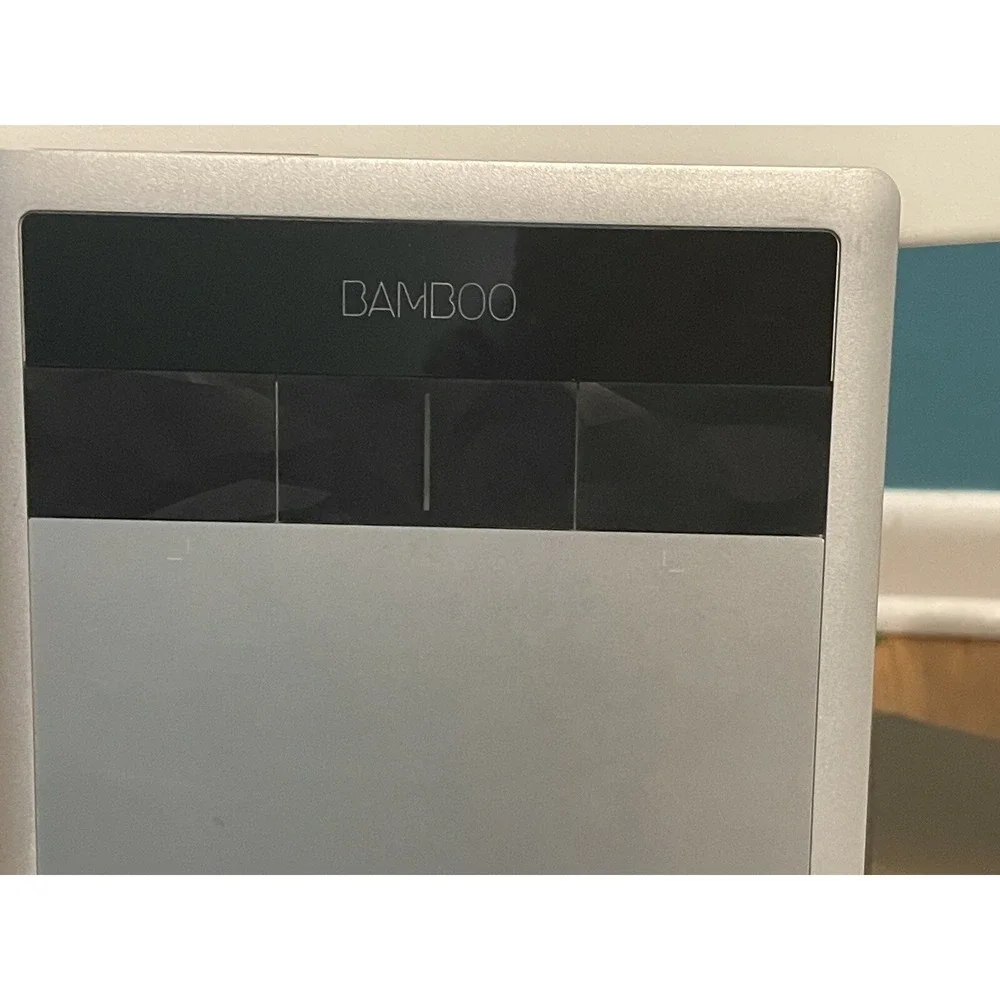 Wacom CTH-470/S Bamboo Touch Digital Drawing Graphics Tablet. untested
